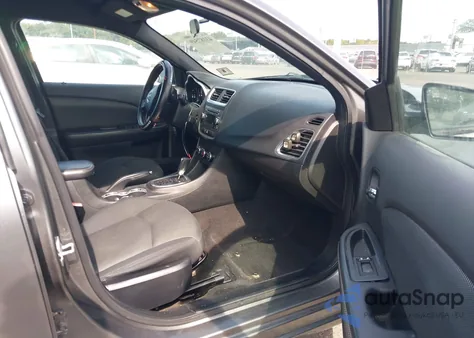 2013 Dodge Avenger Se z USA, uszkodzony, nr VIN 1C3CDZAB0DN535896